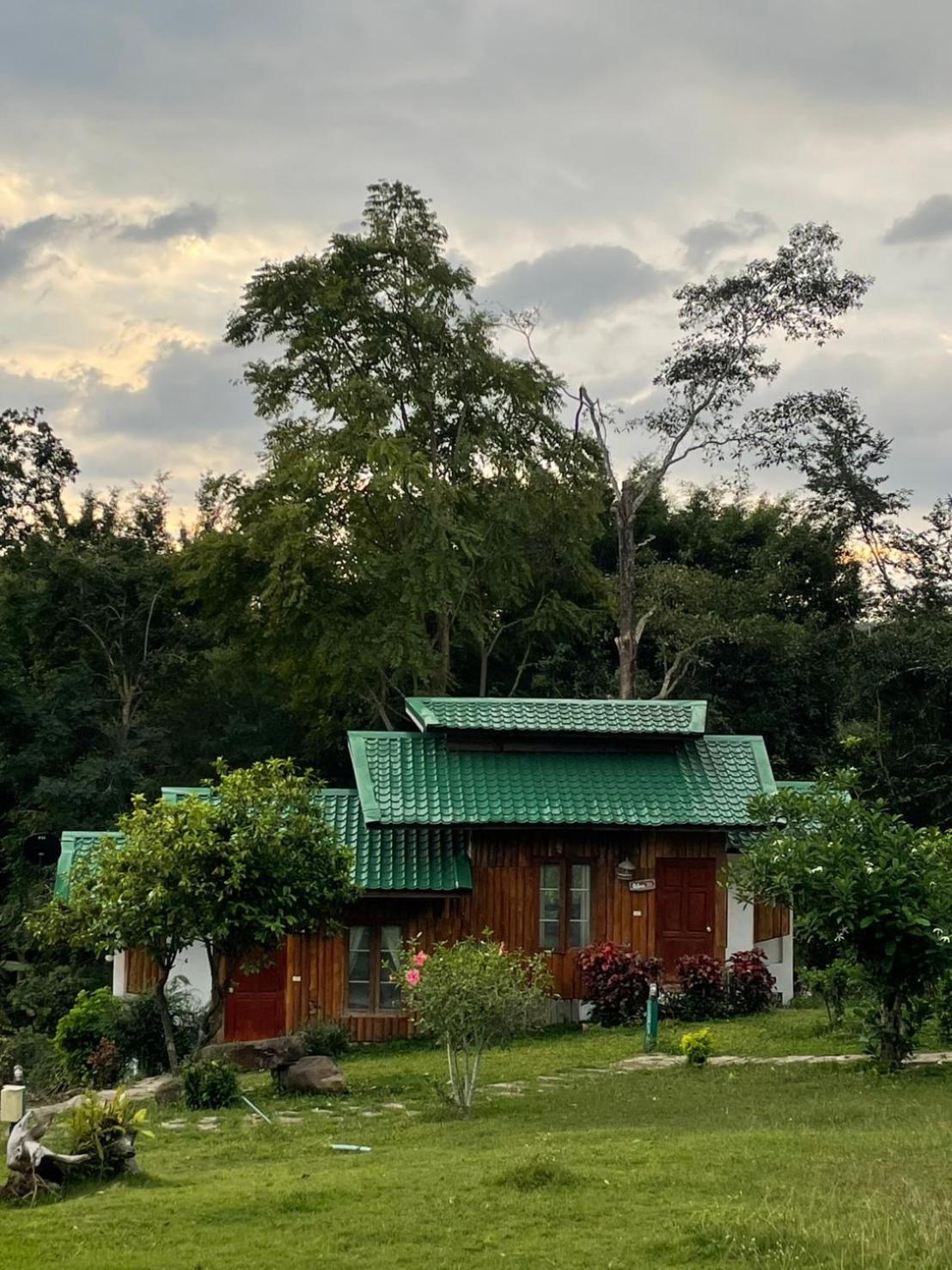 Pai Love & Baan Chonphao Resort Exterior photo